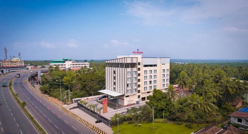 UVA Manish Business Hotel