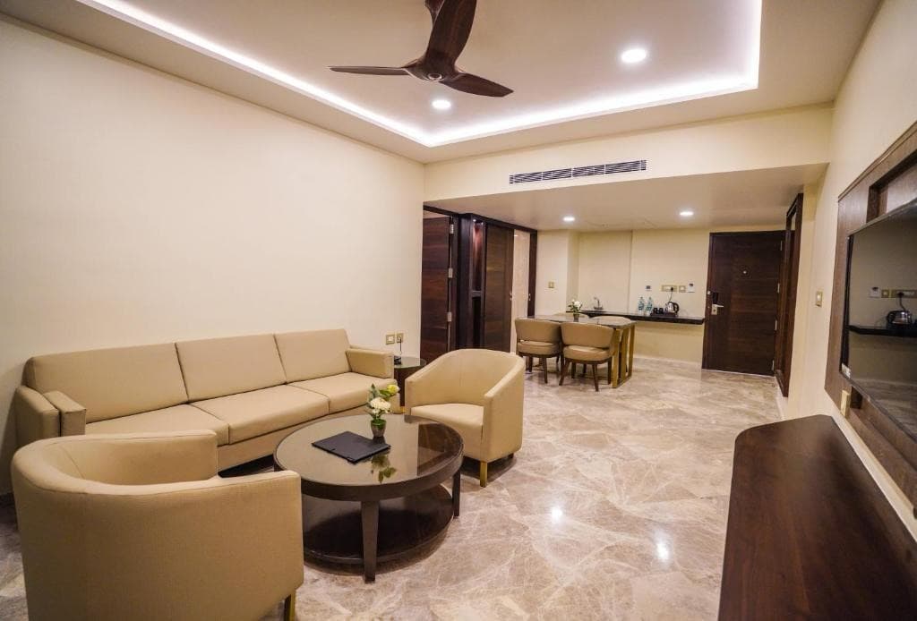 UVA Manish Business Hotel, Kundapura - 3